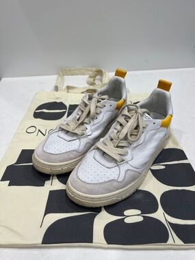 Oncept Phoenix White Cloud Sneakers